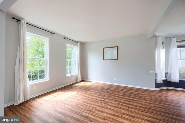1243 WINDING OAK DR, York, PA 17403