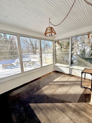 5 Fenimore Blvd, Springfield, MA 01108