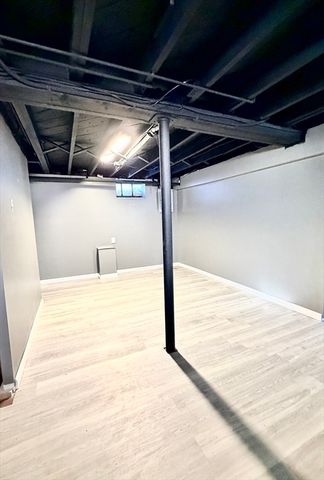 5 Fenimore Blvd, Springfield, MA 01108