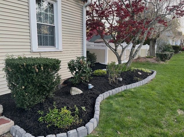 5 Fenimore Blvd, Springfield, MA 01108