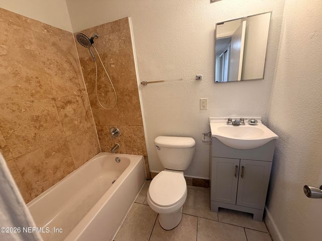 6631 N BO PEEP Drive, Jacksonville, FL 32210