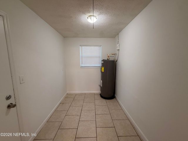 6631 N BO PEEP Drive, Jacksonville, FL 32210