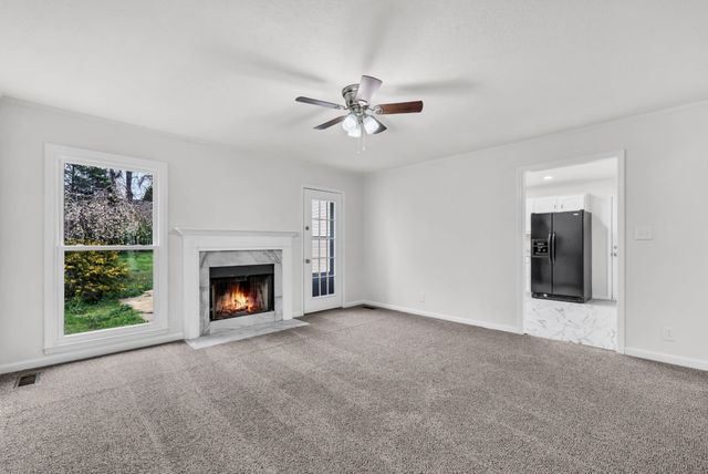 260 Cheshire Rd, Clarksville, TN 37043