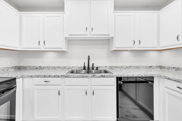 260 Cheshire Rd, Clarksville, TN 37043