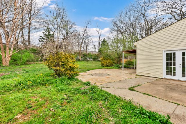 260 Cheshire Rd, Clarksville, TN 37043