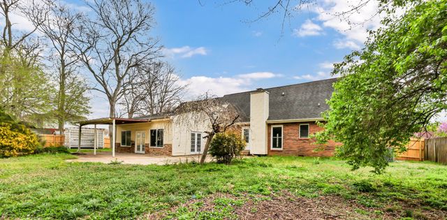 260 Cheshire Rd, Clarksville, TN 37043