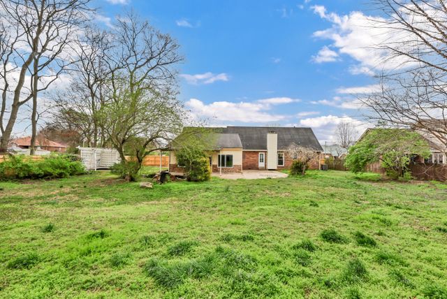 260 Cheshire Rd, Clarksville, TN 37043