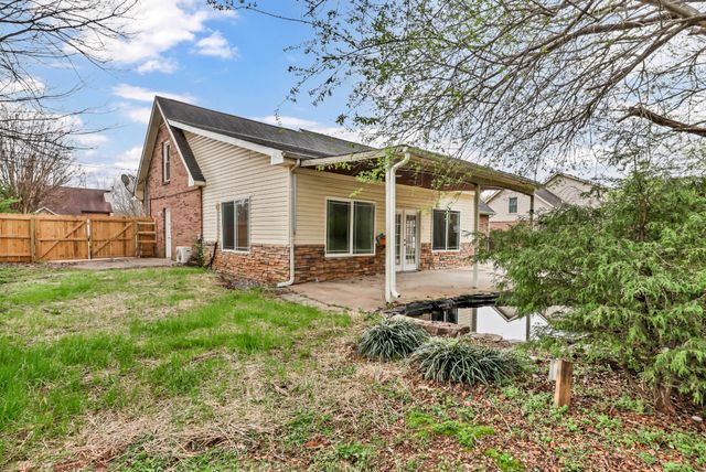 260 Cheshire Rd, Clarksville, TN 37043