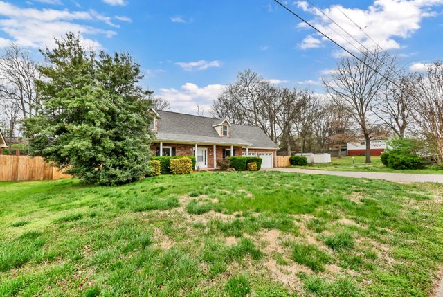 260 Cheshire Rd, Clarksville, TN 37043