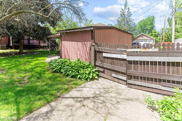 1992 Thomas Avenue, Berkley, MI 48072