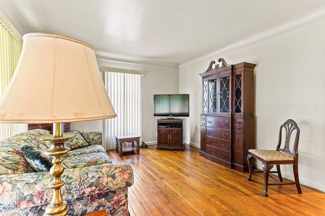 1992 Thomas Avenue, Berkley, MI 48072