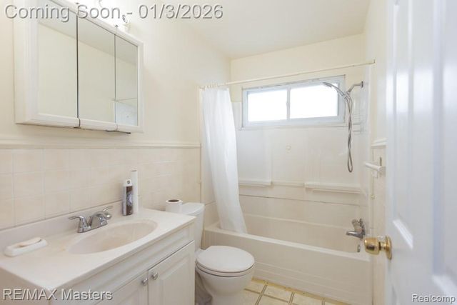 4696 Syracuse Street, Dearborn Heights, MI 48125