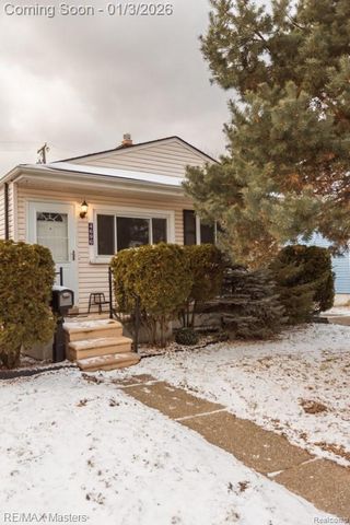 4696 Syracuse Street, Dearborn Heights, MI 48125