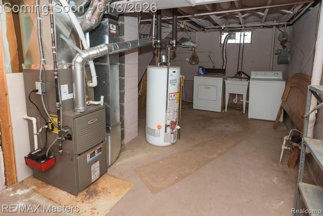 4696 Syracuse Street, Dearborn Heights, MI 48125