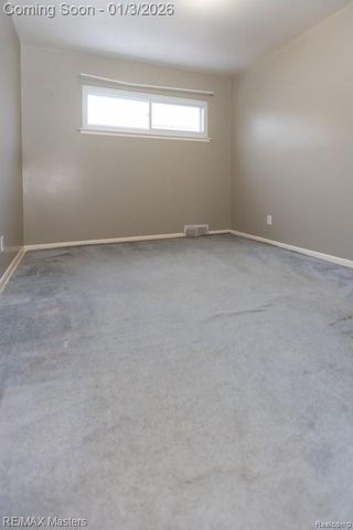 4696 Syracuse Street, Dearborn Heights, MI 48125