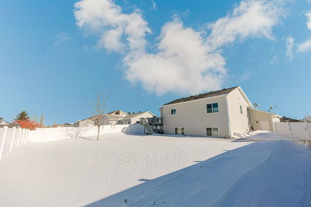 2634 7th Street W, West Fargo, ND 58078