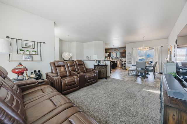 2634 7th Street W, West Fargo, ND 58078