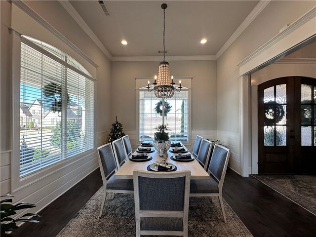 5213 Saddleridge Drive, Fayetteville, AR 72703