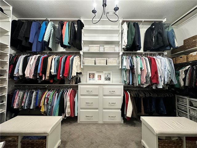 5213 Saddleridge Drive, Fayetteville, AR 72703