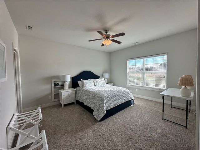 5213 Saddleridge Drive, Fayetteville, AR 72703