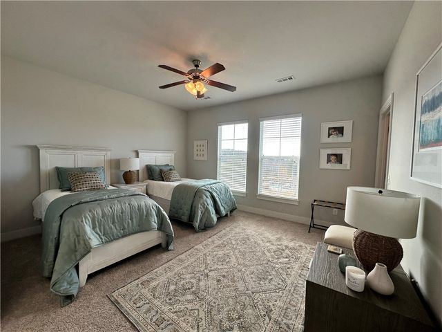 5213 Saddleridge Drive, Fayetteville, AR 72703