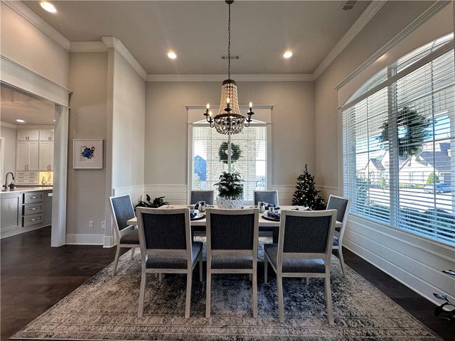 5213 Saddleridge Drive, Fayetteville, AR 72703