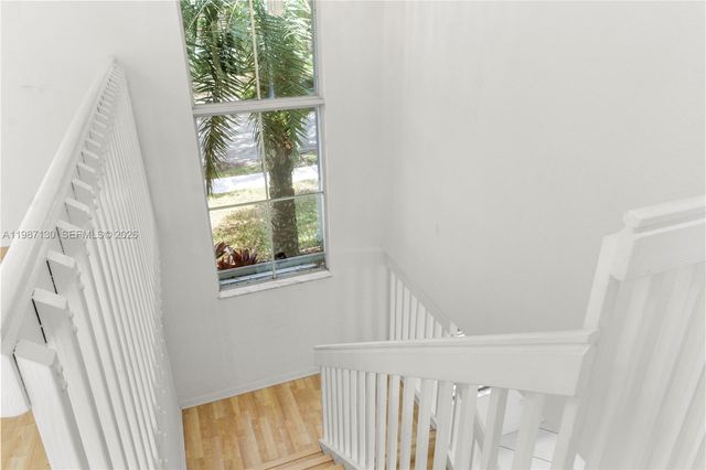 2327 NW 187th Ave, Pembroke Pines, FL 33029