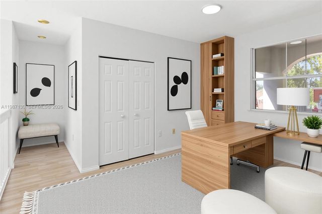 2327 NW 187th Ave, Pembroke Pines, FL 33029