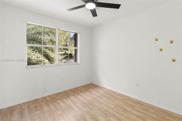 2327 NW 187th Ave, Pembroke Pines, FL 33029