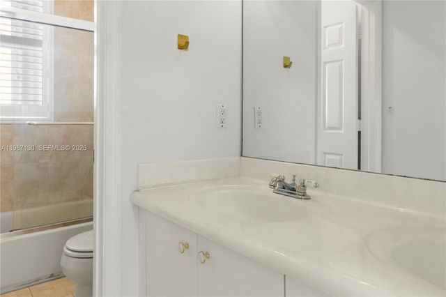 2327 NW 187th Ave, Pembroke Pines, FL 33029