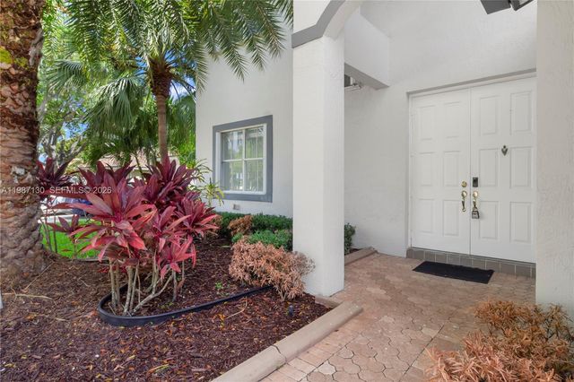 2327 NW 187th Ave, Pembroke Pines, FL 33029