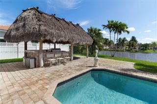 2327 NW 187th Ave, Pembroke Pines, FL 33029