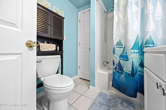 365 Ridgecrest Dr, Taylorsville, KY 40071