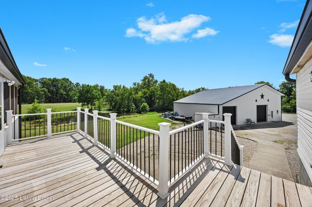 365 Ridgecrest Dr, Taylorsville, KY 40071