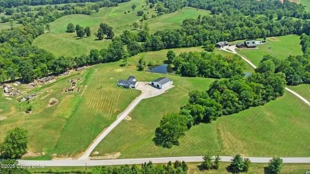 365 Ridgecrest Dr, Taylorsville, KY 40071