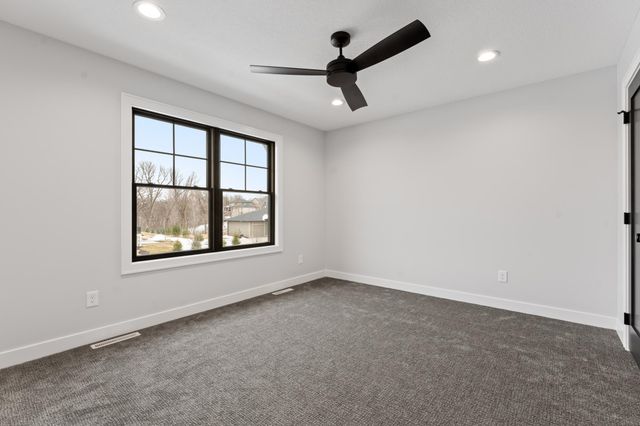 2643 Timber Oaks Road SW, Rochester, MN 55902