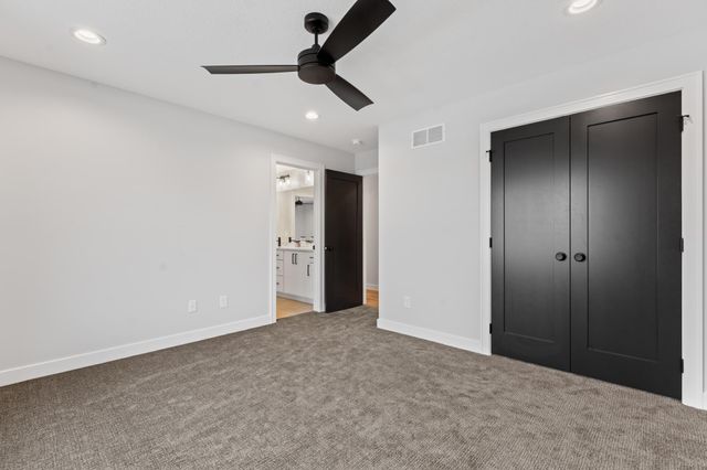 2643 Timber Oaks Road SW, Rochester, MN 55902