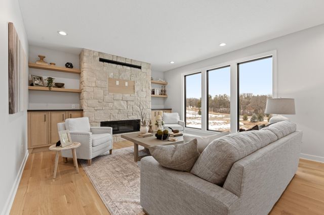 2643 Timber Oaks Road SW, Rochester, MN 55902