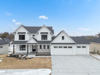 2643 Timber Oaks Road SW, Rochester, MN 55902