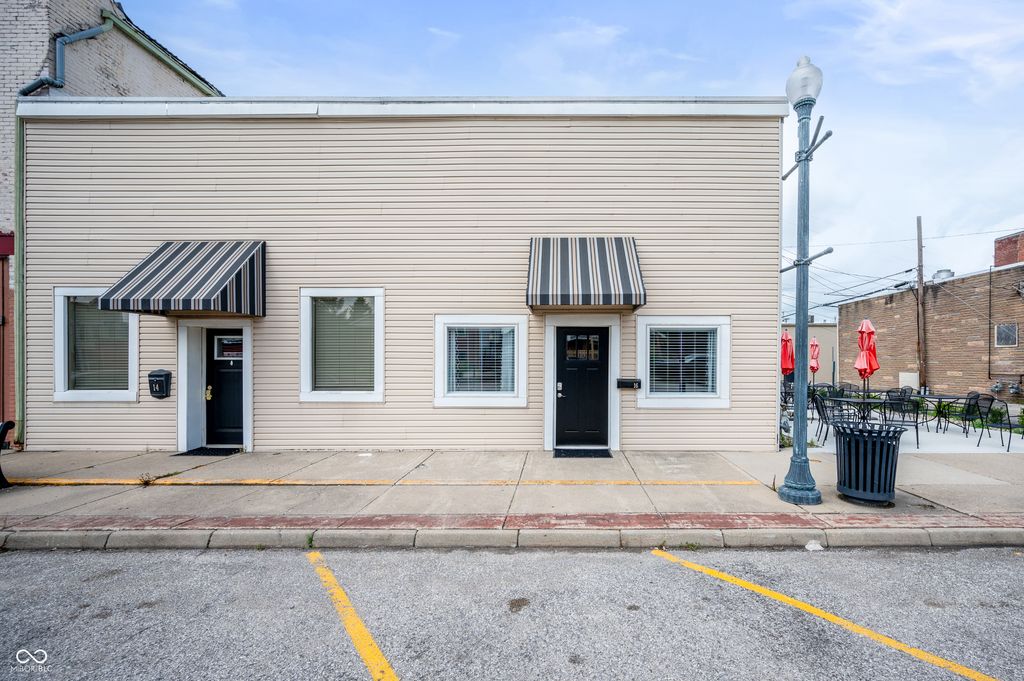 16 N Washington Street, Knightstown, IN 46148