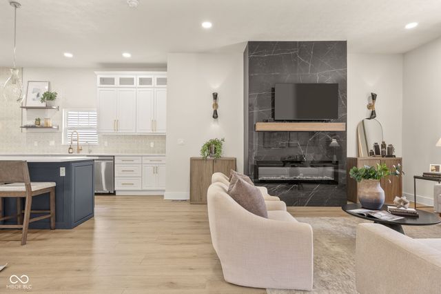 560 Jefferson Avenue, Indianapolis, IN 46201