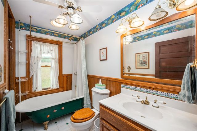 227 Aggas Rd, Center Twp, PA 16061