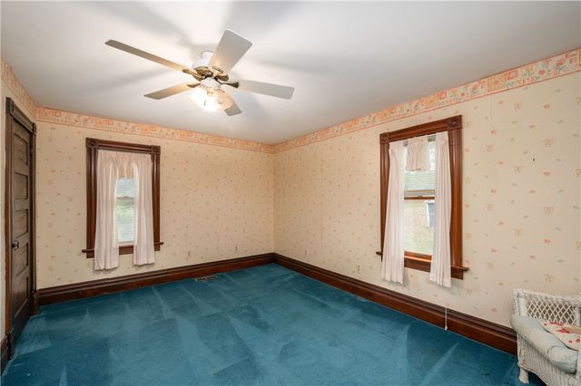 227 Aggas Rd, Center Twp, PA 16061