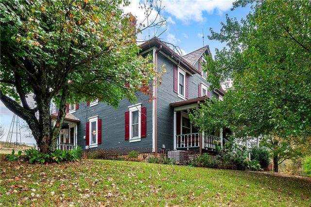 227 Aggas Rd, Center Twp, PA 16061