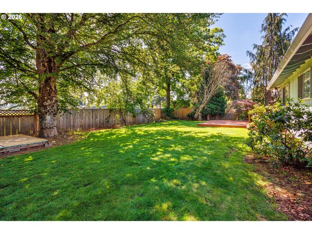 808 Se 156TH Pl, Portland, OR 97233