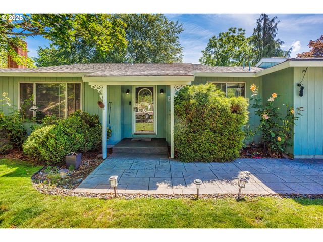 808 Se 156TH Pl, Portland, OR 97233