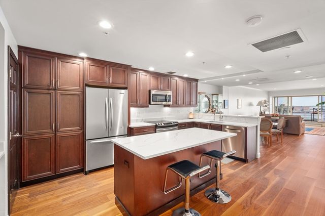 197 Eighth Street PH19, Boston, MA 02129