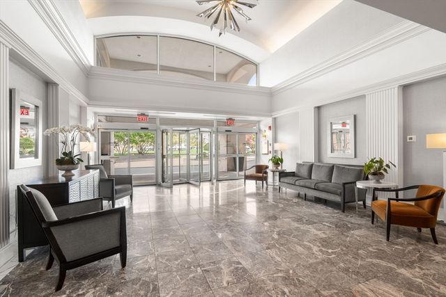197 Eighth Street PH19, Boston, MA 02129