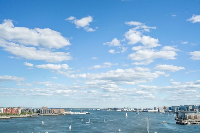 197 Eighth Street PH19, Boston, MA 02129