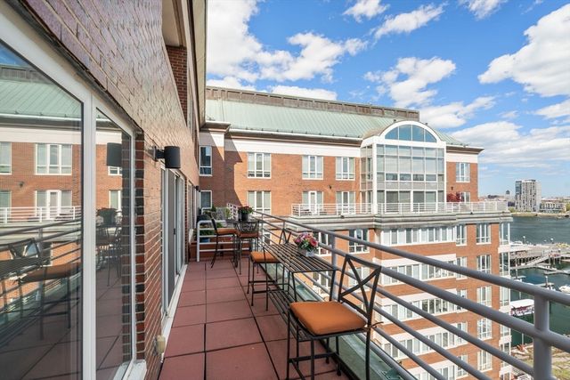 197 Eighth Street PH19, Boston, MA 02129